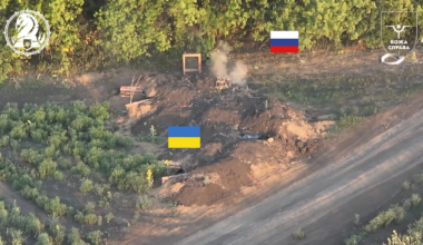 Ukraine’s 47th Mechanized Brigade showing a Bradley IFV extracting infantry after a DPICM cluster strike on advancing Russian infantry