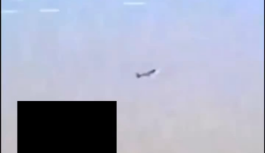 Extremely rare footage of Kuwaiti intelligence officers shooting down an Iraqi 747 jumbo jet carrying high ranking Iraqi officers, 1990, Iraqi occupation.