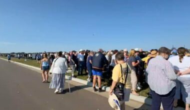 'Jaw-Dropping' Energy as Voters Line Up for Miles for Harris-Walz Rally in Wisconsin