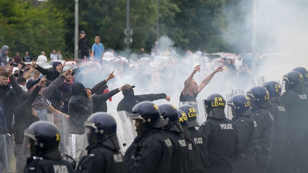 Le Royaume-Uni veut sévir contre l'incitation à la violence sur les réseaux sociaux