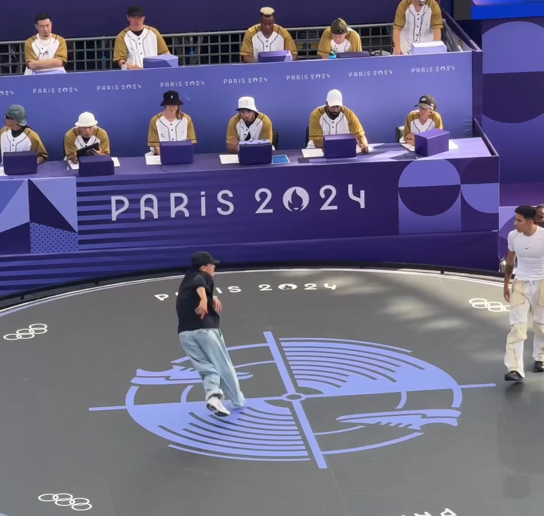 The B-Boys are here!!! B-Boy HIRO10 captured by @stanceelements at Paris Olympics 2024. Breaking belongs in the Olympics.