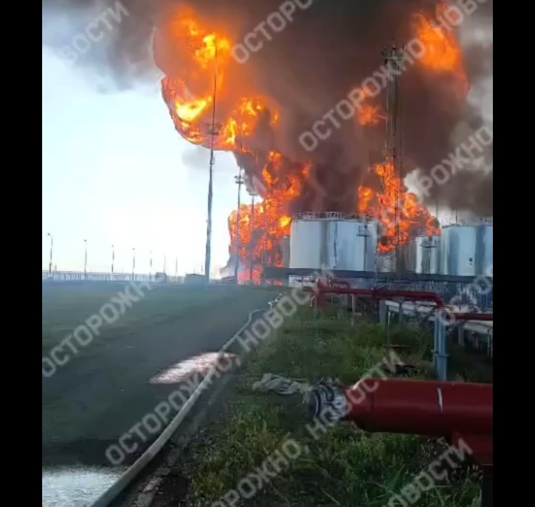 "Video from the oil depot in Proletarsk, Rostov Oblast, during a new explosion. In the video, you can hear the radio communications of rescuers shouting “Let’s move away!”"-Caution News telegram channel(more info in the comments)