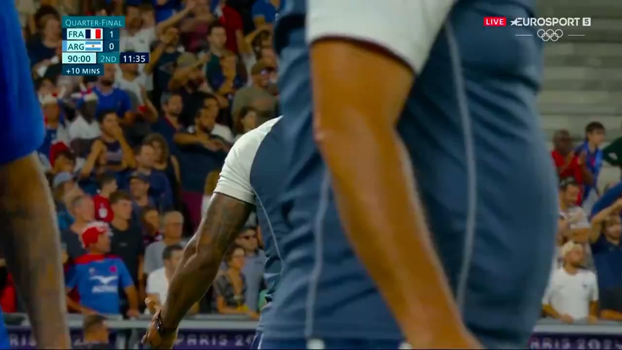 France and Argentina get into it after the ref blows the full time whistle