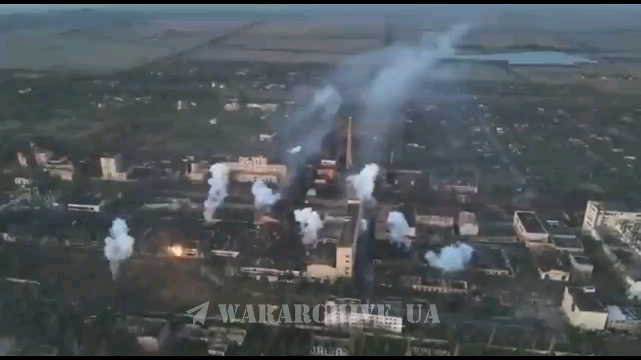 Artillery barrage falling on Russian-occupied refractory plant. Krasnohorivka, Donetsk region. 59th Separate Motorized Infantry Brigade, July 2024.