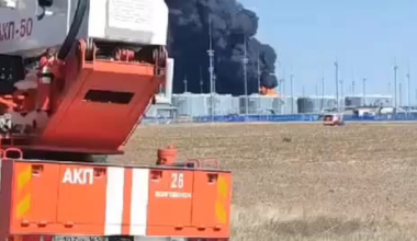 A closer look at the oil depot near Rostov, where another fuel tanker exploded today. "All the guys who were nearby are fucked, they all burned" says the person filming