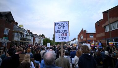 How Anti-Racist Demonstrators Overwhelmed Far-Right Riots in Britain