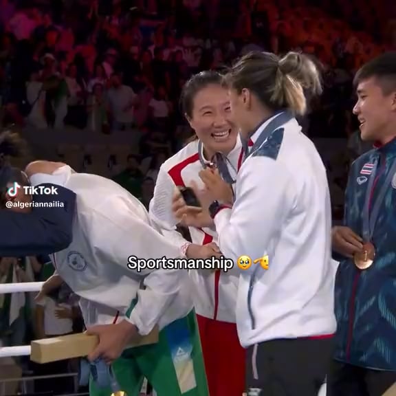 This was so wholesome, favorite moment of these olympics. 4 champions, well deserved for all of them.