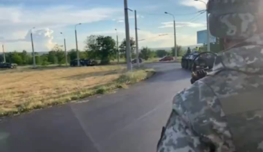 Ukrainian troops advancing on Kurst region, (ironically saying that they are ready to make a referendum).