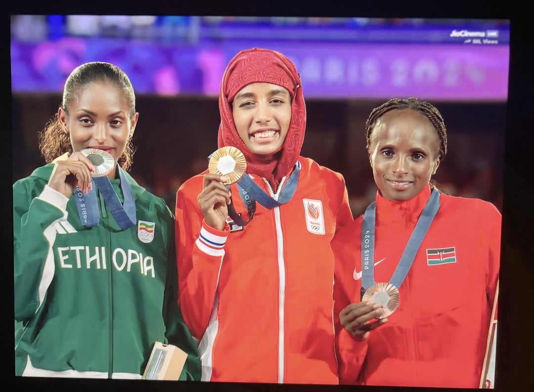 The Final medal ceremony in the Closing Ceremony of Paris24 , ‘ Women’s Marathon’ for the first time the final medal ceremony is changed from men’s marathon to women’s 🫶🏼