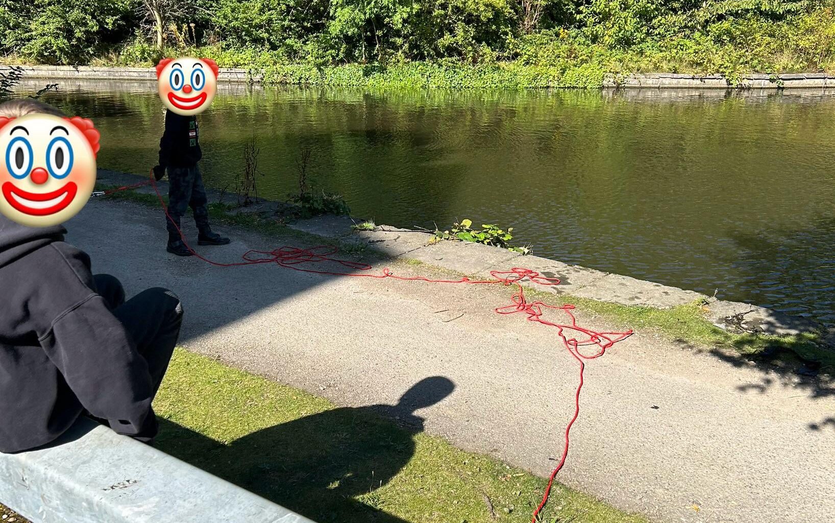 Trying out a new hobby for the school holidays, magnet fishing. Can’t recommend it enough!! Kids massively invested and didn’t want to go home after hours, and almost every passer by took an interest. It’s not the best quality but you can get started for around £20 all in!!