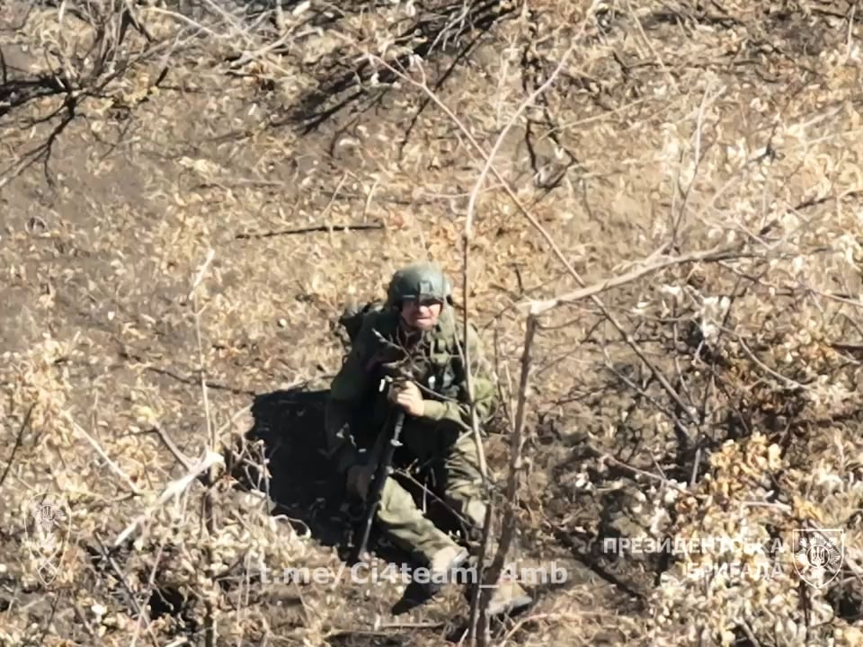 [NSFL] Ukrainian drone injures a Russian soldier who takes his own life. August 2024