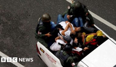 Venezuelans fear for relatives after mass arrests: Hundreds of demonstrators have been arrested following protests sparked by Venezuela's disputed election