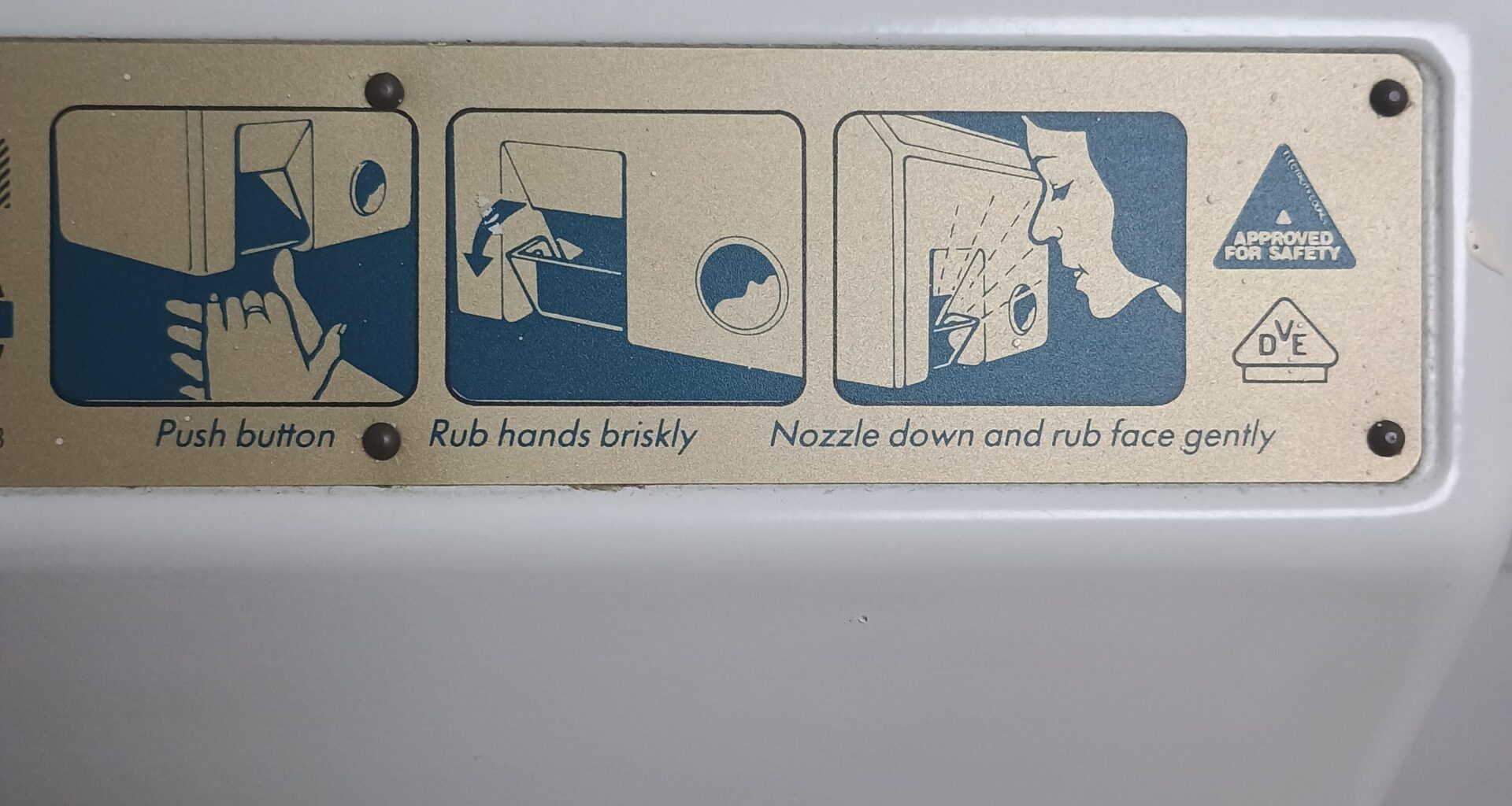 Been drying my hands wrong all these years. Didn't know about step 3