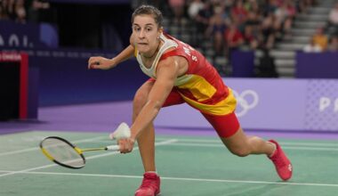 Carolina Marin injured in semi-final of the women's badminton singles semi-final