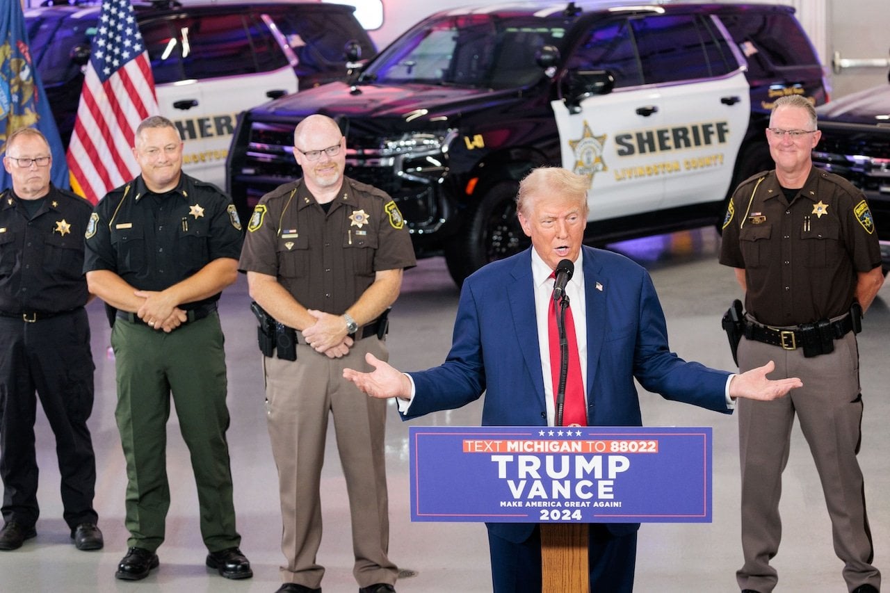 Michigan sheriff under investigation for hosting Trump campaign stop