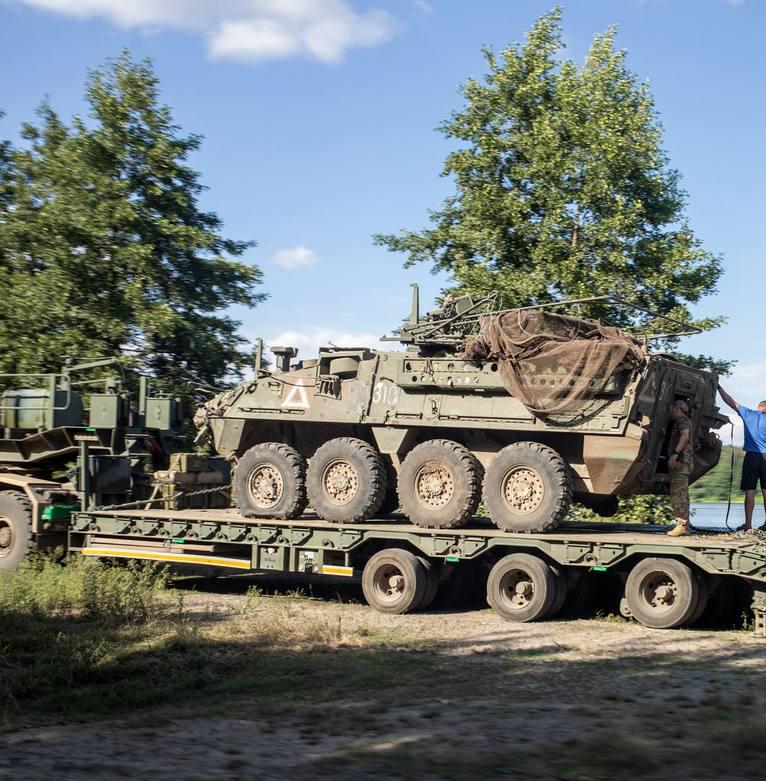 Evacuation of the damaged Stryker armored personnel carrier of the AFU from the Kursk region.