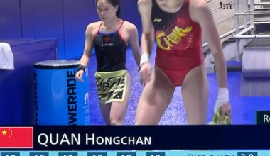 Quan Hongchan getting all  10s in diving!