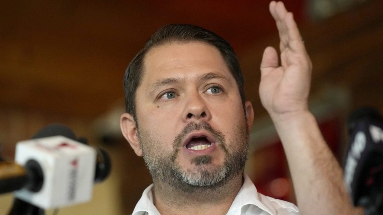 Arizona Police Association backs Gallego, dealing blow to Lake