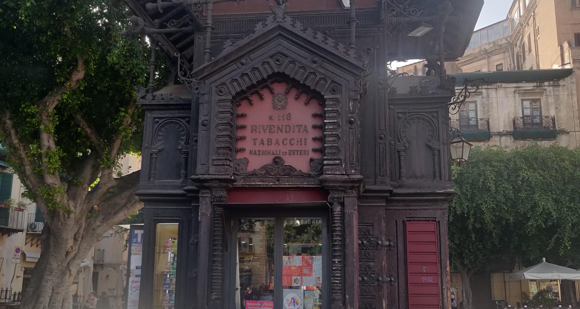 Tobacconist, Palermo, Italy.