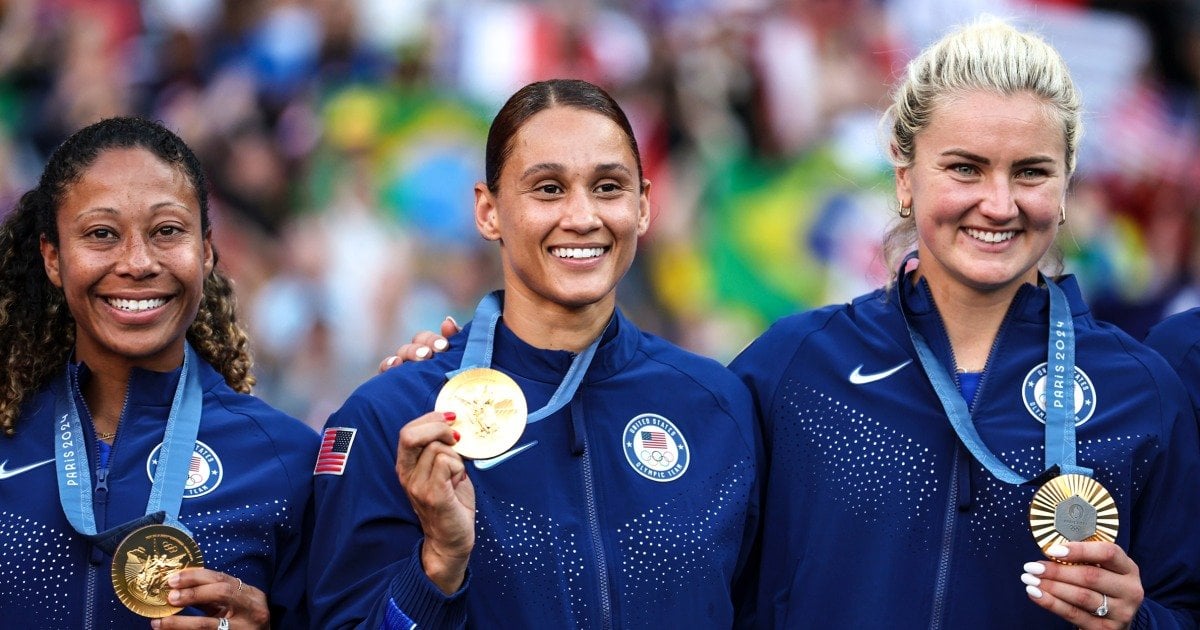 USWNT soccer star Lynn Williams says she broke her gold medal while partying at Paris Olympics