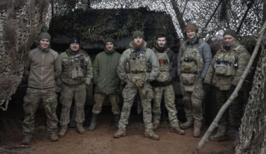 Do you believe the Azov brigade has significant links to the Azov batallion?