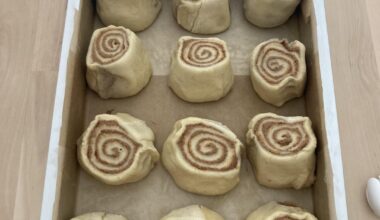 Cinnamon rolls