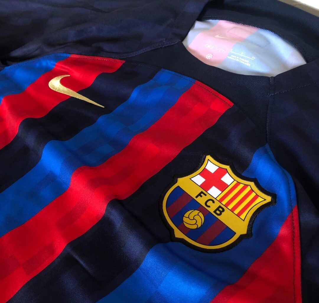 Seller claims it’s an authentic jersey. What do you think ?