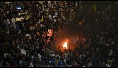 No Comment : manifestation à Tel-Aviv pour réclamer la libération immédiate des otages de Gaza