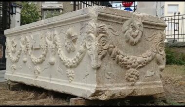 Bulgarie : un sarcophage datant de la Rome antique servait de comptoir de bar