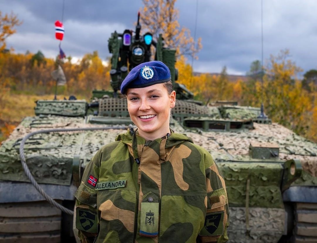 Princess Ingrid Alexandria has begun her army engineer vocational training as part of the Engineering Battalion in Brigade North. She will serve for 15 months