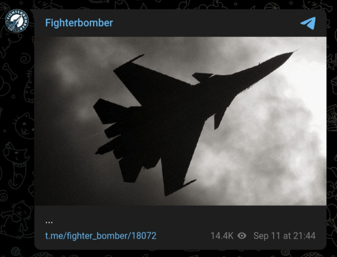 Russian blogger Fighterbomber has published a photo of a Su-30SM in mourning. This indicates that the fighter jet that disappeared near Sevastopol was indeed lost. The pilot was probably also lost.