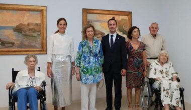 Queen Sofia of Spain along with Princess Irene of Greece and Princess Tatiana Radziwill visited the Joaquin Sorolla exhibit at the Mallorca Museum