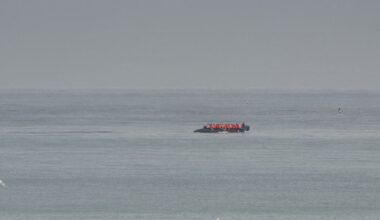 Au moins huit migrants meurent en tentant de traverser la Manche