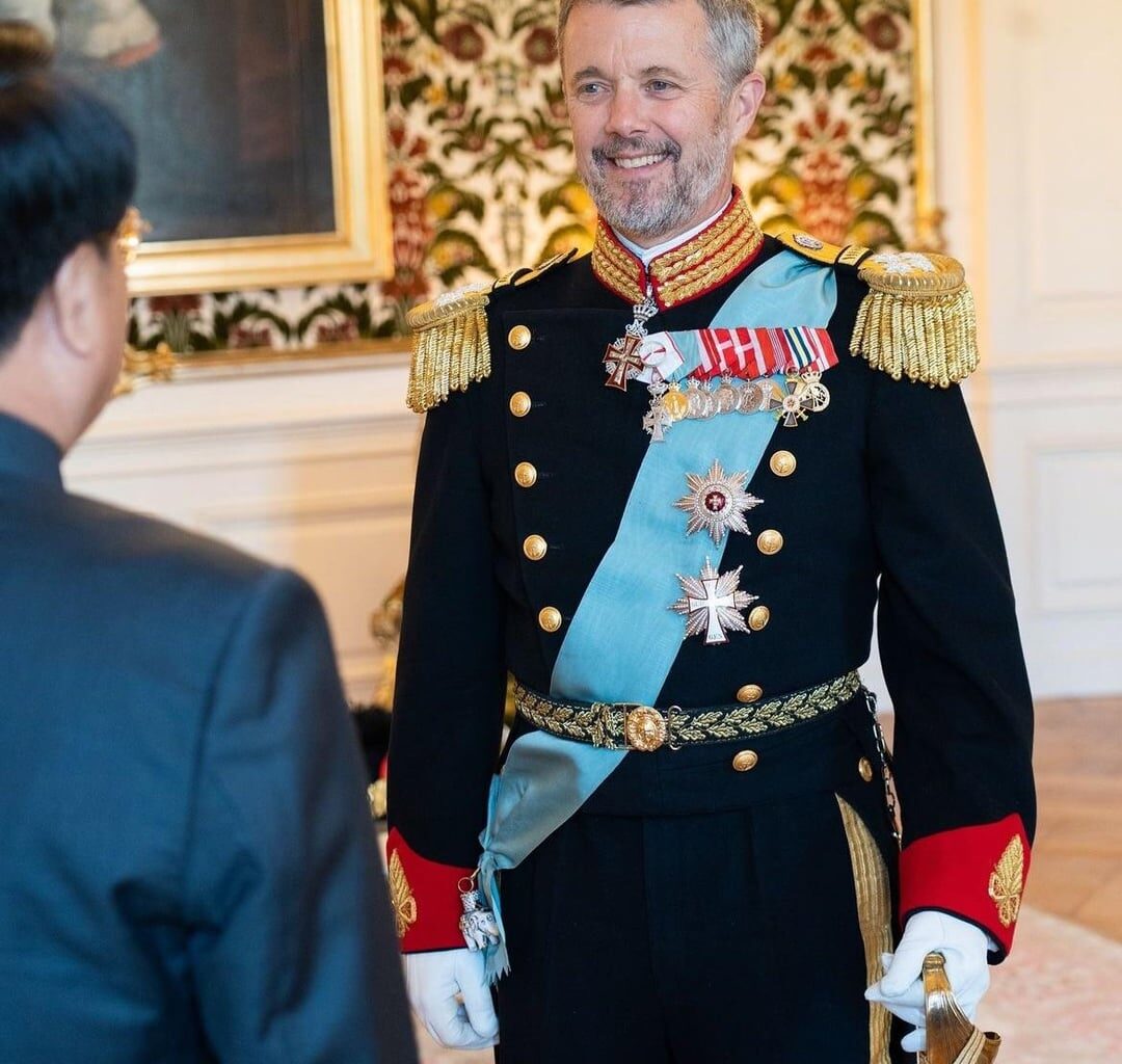 King Frederik of Denmark welcomed ambassadors from Iceland, Bulgaria, China, Burkina Faso and Estonia to Denmark