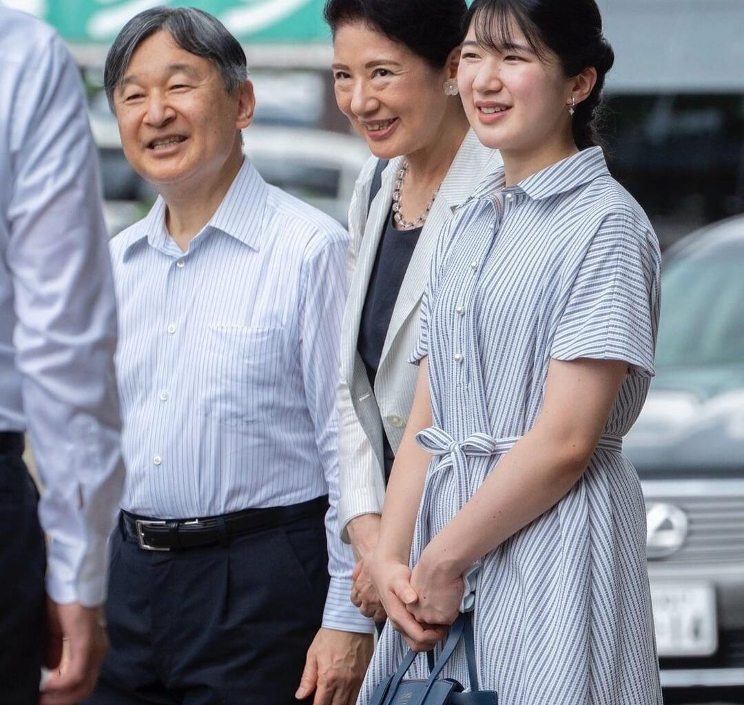 Japan's Imperial Family Arrives at Nasu Imperial Villa for Holiday