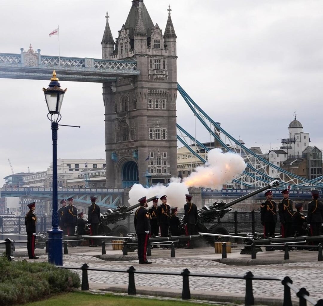 Gun salutes at the Tower of London and in Hyde Park to celebrate to accession of King Charles III