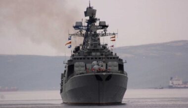 Russian warship fires warningshots at Norwegian fishing vessel