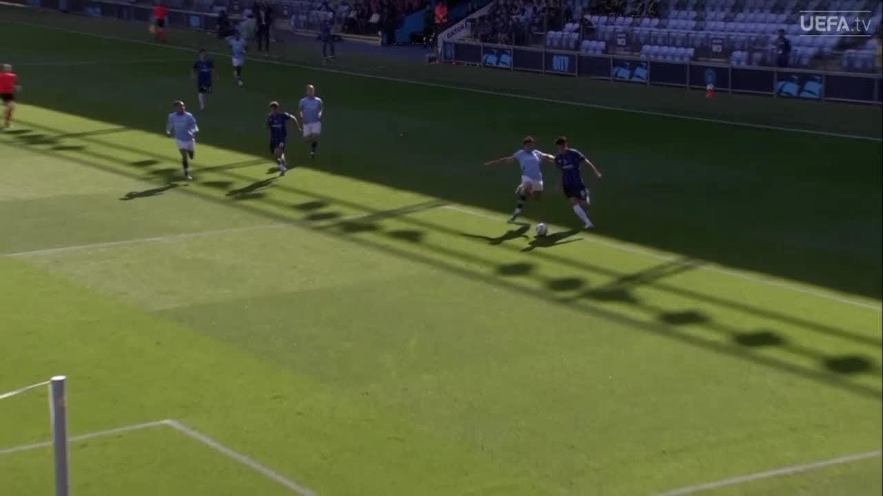 Manchester City U19 1-[2] Inter U19 - Matteo Lavelli penalty 15'