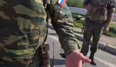 "Go to your f*cking Russia and tell there where someone is allowed and not allowed to film! Come on, get the f*ck out of my way! And I'll go about my business!" A Moldovan citizen explained his rights to self-proclaimed Russian "peacekeepers" in occupied Transnistria and told them to get out