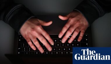 Fake UK news sites ‘spreading false stories’ about western firms in Ukraine | Suspected Russian propaganda operation prompts calls to force UK-registered news sites to reveal ownership