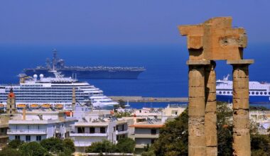 En Grèce, le gouvernement impose de nouvelles taxes aux croisiéristes