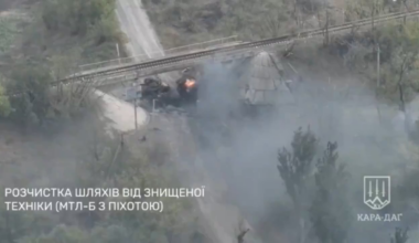 Drone footage of a Ukrainian tank raming a burning Russian MT-LB that was obstructing passage under the railway bridge near Selydove, Donetsk Oblast.