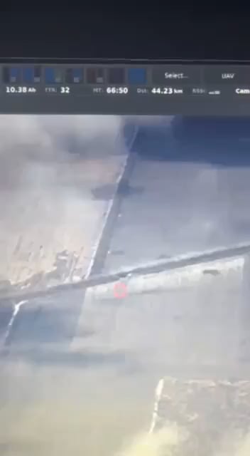 Destruction of an S-400 radar station by a HIMARS strike