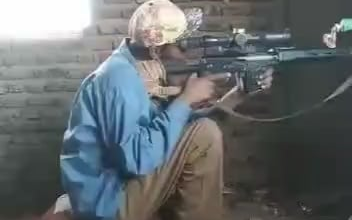 Sudanese volunteer sniping RSF militiamen in Khartoum