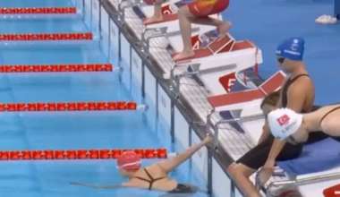 Oh my Goddd!!!! China's Lu Dong just smashed the world record 🤯 And won gold in Para swimming women's 50M butterfly S5.🤩🥇