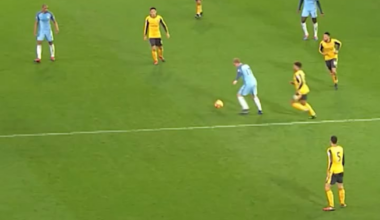 KDB no-look long ball...