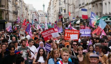 Paris: 3.200 manifestants réunis "contre le gouvernement Macron-Barnier" selon la préfecture de police