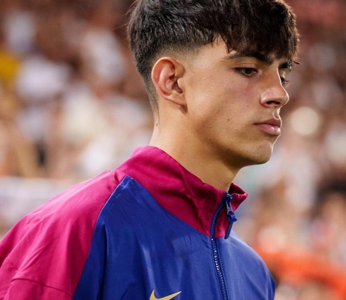 [Fabrizio Romano] Barcelona will activate new deal for Marc Bernal, the plan is 100% clear and confirmed. New contract ready as all the add-ons he had to receive this season will now be part of his salary. Laporta and Deco strongly wanted to give Bernal full support after long injury.