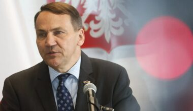 During the meeting between [Polish Foreign Minister] Sikorski and Zelensky, there was a quarrel