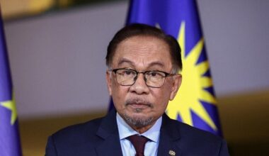 Malaysian PM Anwar visits Russia as Asian leaders defy West over Putin